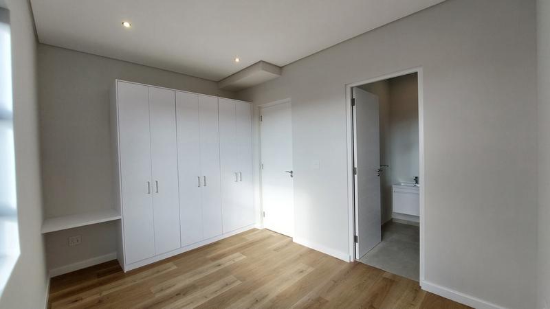 To Let 3 Bedroom Property for Rent in Graanendal Western Cape